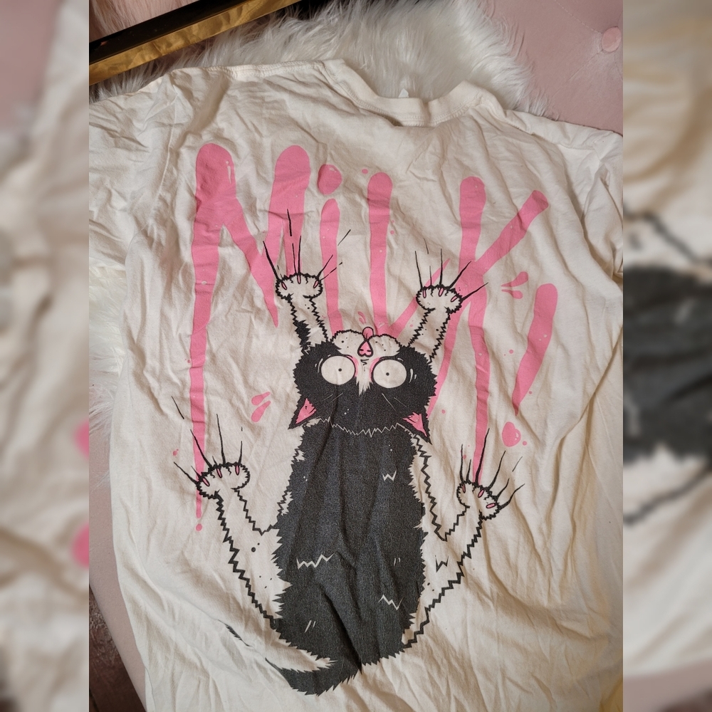 Milk from RuPaul's drag race cat shirt sz small